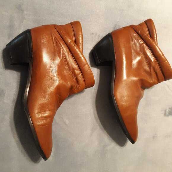 Caressa buttery soft ankle booties - Picture 2 of 4